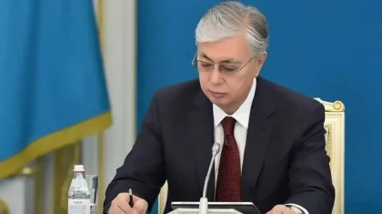 Тоқаев педагогтар мен ғылыми қызметкерлердің жағдайын жақсартатын заңға қол қойды