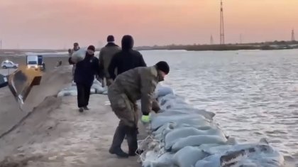 Жайық өзенінің деңгейі көтеріліп келеді: бөгеттер нығайтылуда (ВИДЕО)