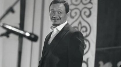 «Дәуірі ұрып тұрған кез»: Белгілі әнші дөкейлердің қысымына ұшырап, өнерден алыстағанын айтты