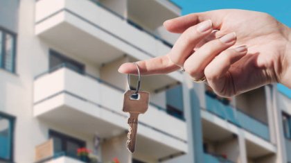 «Резеңке пәтер»: 937 адам тіркелген пәтердің иесі жазаланды
