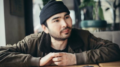 «Концерттің ортасында құлап қалдым»: Әнші Ғалымжан Молданазар денсаулығы сыр бергенін айтты (ВИДЕО)