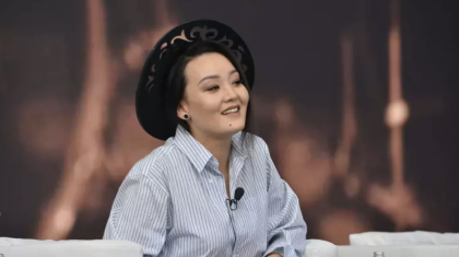 «Әндерім ұзақ жатып қалады»: Мархаба Сәби шабытты қайдан алатынын айтты