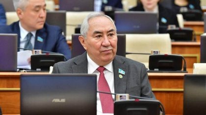 «Ұятқа қалып отырмыз»: Депутат Қазақстан футбол федерациясына қазақ азаматын әкелуді сұрады