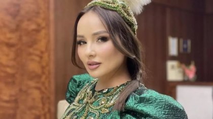«Әкем қатты еді, мылтық алып шықты»: Жазира Байырбекова өткен өмірін есіне алды