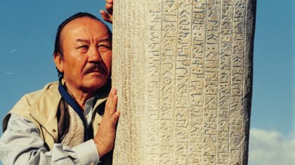 «Қытаймен жақсы болу керек»: Желіде Мұхтар Мағауиннің сыртқы саясатқа қатысты айтқан өсиеті тарады (ВИДЕО)