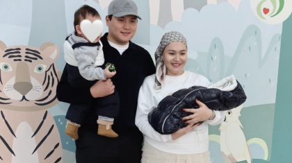 «Сумкаммен бірге алып кетті»: Дина Төреәлі бала күтушілері үйінен ақша ұрлап кеткенін айтты