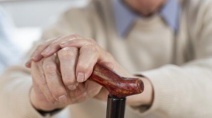 Қарияны ұрған жасөспірімдер ісі: Әкім кім жазаланатынын айтты (ВИДЕО)