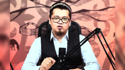 «Ер адамның гинеколог болып жұмыс істеуі харам»: Имам дәрігерлерге үндеу жасады (ВИДЕО)