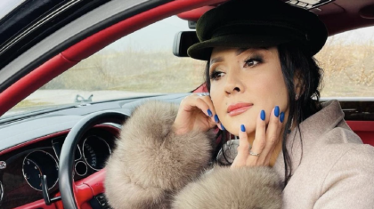 «Арамыз бес жас»: Меруерт Түсіпбаеваға өзінен кіші жігіт үйленуге ұсыныс жасаған (ВИДЕО)