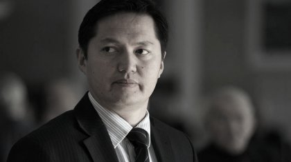 «Кететінін сезді»: Танымал журналист Бейсен Құранбектің дүниеден өткен күнін егіле еске алды