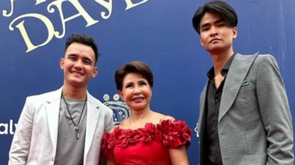 «Қазақ елінің ДНК-сы»: Роза Рымбаева ұлдарымен бірге көпшіліктен сүйінші сұрады (ВИДЕО)