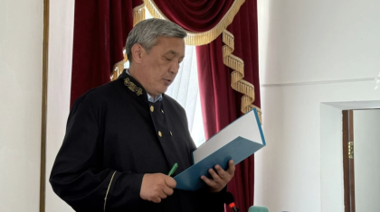 «Есі дұрыс емес»: Екі баласын тұншықтырып өлтірген әйел жазадан құтылды