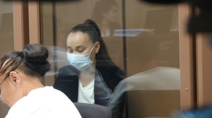 Құпия сот: Перизат Қайрат ісінен журналистер қуылды (ВИДЕО)