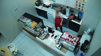 Астанада бариста өзі жұмыс істейтін кофехананы тонаған