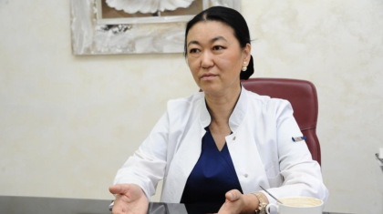 «Бір жыл ішінде жүкті болмаса, ол – бедеулік»: Байқошқарова ерлі-зайыптыларға үндеу жасады