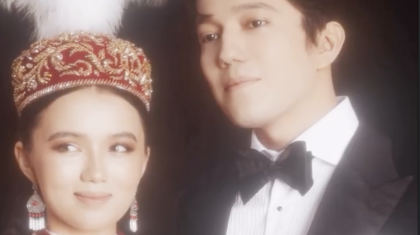 «Бақытты бол, қарлығашым»: Димаш Құдайберген ұзатылған қарындасына қимастық сезімін жаңа әнімен білдірді (ВИДЕО)