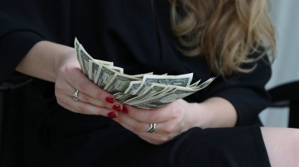 Доллар 573 теңгеге дейін қымбаттауы мүмкін