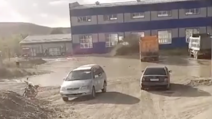 Жетісу облысында су тасқыны болып, электр станциясын істен шығарды (ВИДЕО)