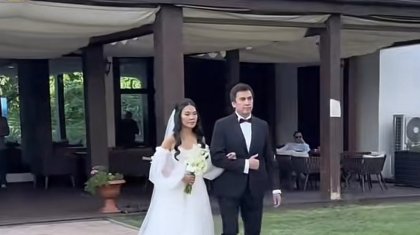 «Ақ тілегін айтып, күйеубаласына табыстады»: Шымкенттің экс-әкімі Ғабидолла Әбдірахымов қызын ұзатты (ВИДЕО)