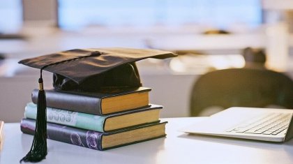 Астанада 20-дан астам талапкер «грант беремін» деген алаяққа миллиондап алданды