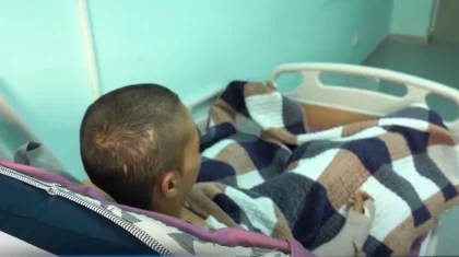 Шымкентте 5-қабаттан құлап кеткен ер адам таңғажайып жағдайда тірі қалды