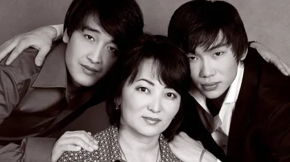 «Қайраттың дауысы жоқ, Гүлзира көре алмады»: Әнші Сырым Исабаев жан сырын ақтарды (ВИДЕО)