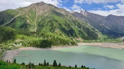 Үлкен Алматы көлінде әлемдегі ең ұзын аспалы көпір салынбақ: бұл бюджетті талан-таражға салу ма әлде қажеттілік пе?