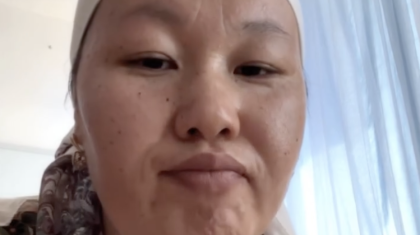 «Еркек бір жезөкшемен жатса да кешіріледі»: Желіде жанайқайын жеткізген келіншектің пікірі талқыға түсті (ВИДЕО)