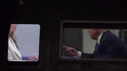 Трамптың тікұшақта әйелімен сөзге келген сәтінің видеосы тарады