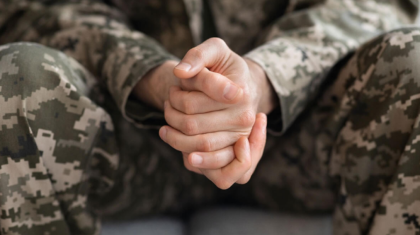 Атырауда әскери форма киген мас жүргізуші ұсталды