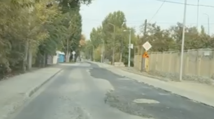 «Асфальт емес, азап»: Талдықорғандағы Хутор мен Новостройка тұрғындары сапасыз жолға наразы (ВИДЕО)