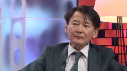 «Әлішер Кәрімовтен әлсіз бе?»: Қыдырәлі Болманов «Ұлытау» тобының марапат алмағанына ашуланды (ВИДЕО)