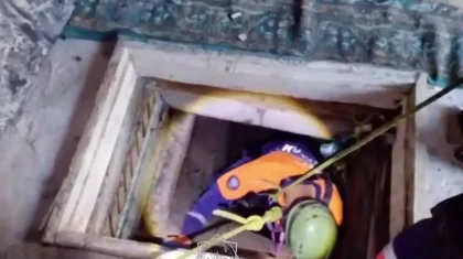 Талдықорғанда су құбырын жөндеп жүрген жұмысшы терең құдыққа құлап кетті (ВИДЕО)