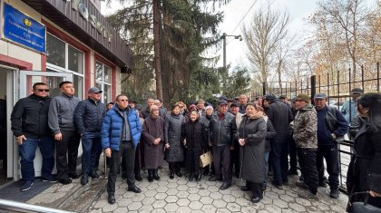 «Өзімізді өртейміз» - Хасанның туыстары әділ шешім күтуде