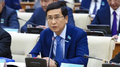 «Әділетсіздік жиі кездеседі»: Асхат Аймағамбетов жалақы теңсіздігін сынға алды