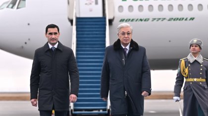 Тоқаев Түрікменстан президентін әуежайдан қарсы алды (ФОТО)