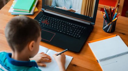 Атырауда қолайсыз ауа райына байланысты барлық мектептер қашықтан оқуға көшті