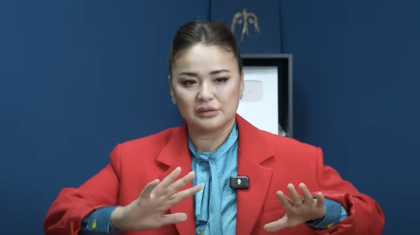 «Махаббатым өзгеше, сағынышым мәңгілік»: Мөлдір Мұқанованың жазбасы көпті ойландырды (ВИДЕО)