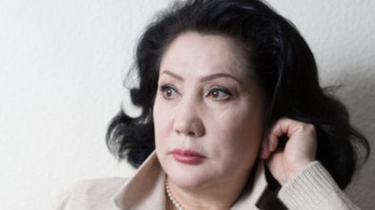 «Анам мен әкем әмеңгерлікпен қосылған» – актриса Лейло Бекназар (ВИДЕО)