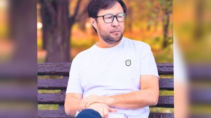 «Көптен күткен ұлы той»: Ақын Ақберен Елгезек сәбилі болды