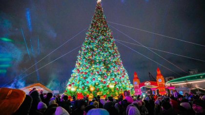 Астанада бір мезетте 40-тан астам шыршаның шамы жағылды (ВИДЕО)