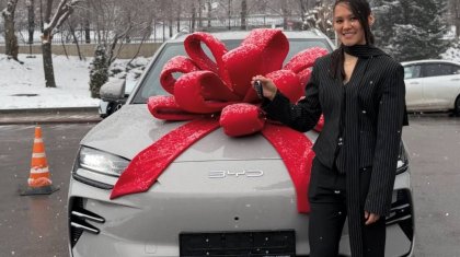 Бокстан әлем чемпионы Алуа Балқыбековаға көлік сыйға тартылды