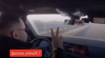 Танымал диджей Иманбек трассада қалып қойған жолаушыларға көмектесті (ВИДЕО)