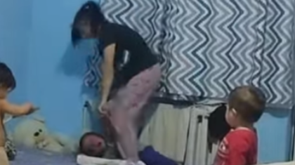 Жаркентте баласын аяусыз сабаған әйелдің психоневрологиялық есепте тұрғаны анықталды