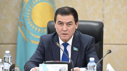 Құрылтайға Үкіметке сенімсіздік білдіру құқығын беру ұсынылды