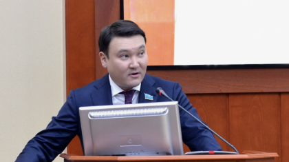 1995 жылғы Конституцияны 12 адам жазып шықса, жаңа редакцияны 130 азамат әзірледі – депутат