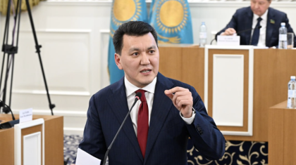 Конституциямыз ел тарихында тұңғыш рет қазақ тілінде жазылып жатыр – Ерлан Қарин