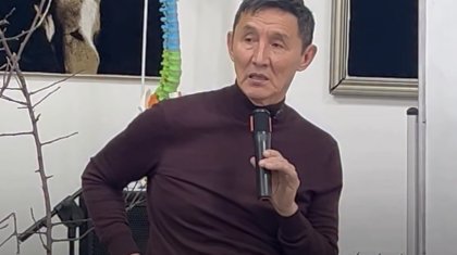 «Адамдар оразада шыбынша қырылады»: Ахметбек Нұрсила желіні шулатты (ВИДЕО)