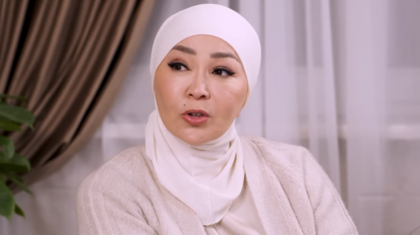 «Қарыздан құтылуға көмектеседі»: Айнұр Тұрсынбаева тағы бір өнімін ұсынды (ВИДЕО)