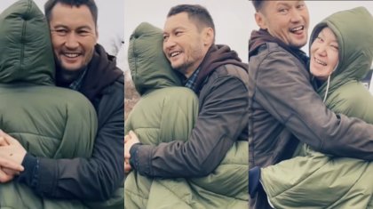 «Сезімге толы сәт»: Азамат Сатыбалды әйелін еркелетіп, көпшілікті тәнті етті (ВИДЕО)